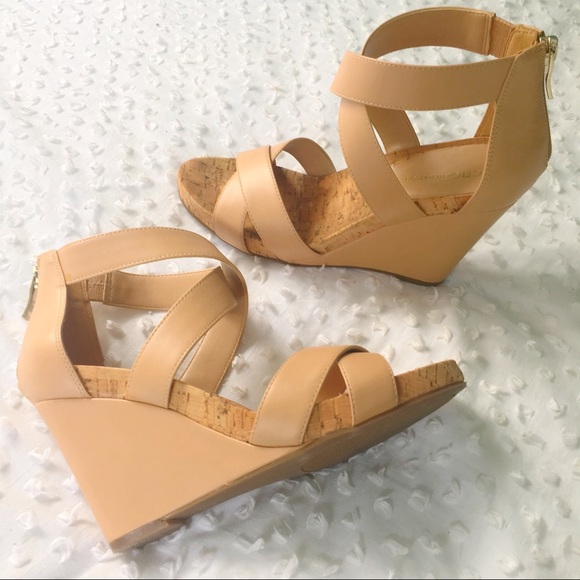 NEW BCBGeneration Nude Tan Strappy Wedge Sandals - Picture 2 of 8
